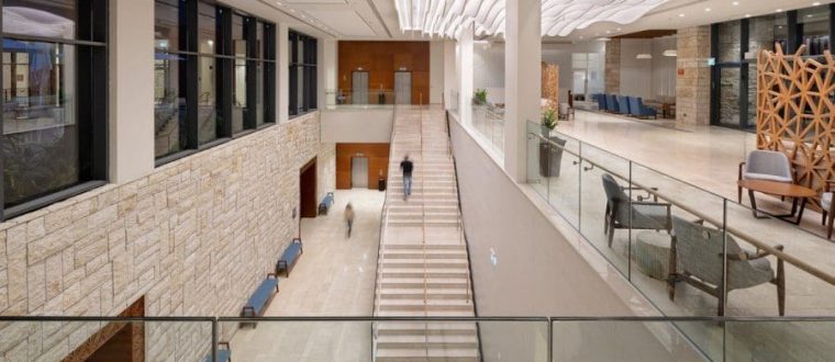 פאלאס להבים